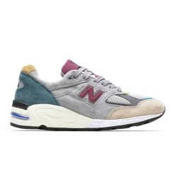 New Balance M990CP2
