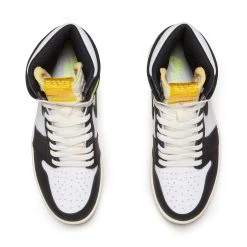 AIR JORDAN 1 RETRO HIGH OG -Salomon Shop JordanBrandAIRJORDAN1RETROHIGHOGWHITE BLACK VOLT UNIVERSITYGOLD8555088 118 4