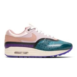 Nike WOMEN'S AIR MAX 1 PREMIUM