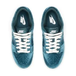 Nike WOMEN'S DUNK LOW SV -Salomon Shop NikeWNIKEDUNKLOWSVDKATOMICTEALDKATOMICTEAL SAIL8DZ5224 300 4