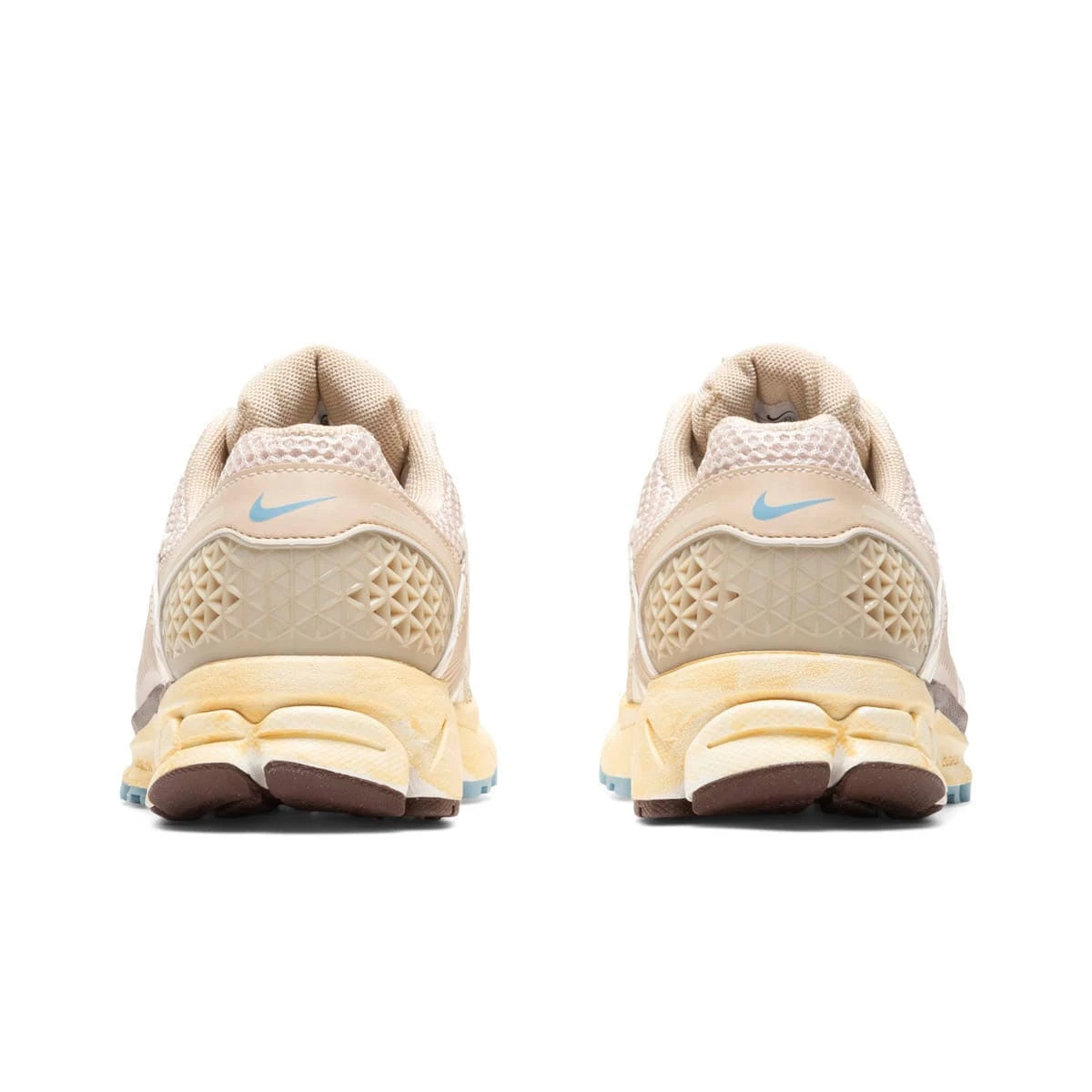 Nike WOMEN'S ZOOM VOMERO 5 5 Nike WOMEN'S ZOOM VOMERO 5 - Image 3