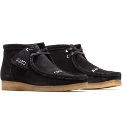 Undercover X CLARKS WALLABEE 9 Undercover X CLARKS WALLABEE -Salomon Shop UndercoverXCLARKSWALLABEEBLACK26UC2B4F03 2