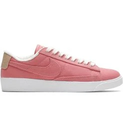 Nike WOMEN'S BLAZER LOW LX
