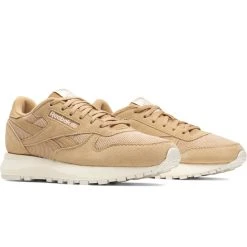 Reebok CLASSIC LEATHER SP -Salomon Shop reebokCLASSICLEATHERSPTRUEBEIGETRUEBEIGECLASSICWHITE8GW3796 2